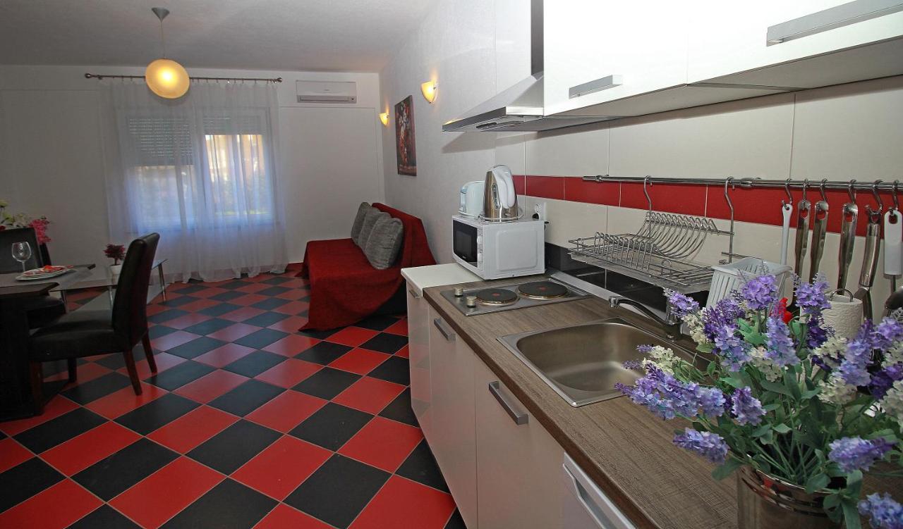 Apartmani Bozena Makarska Exteriör bild